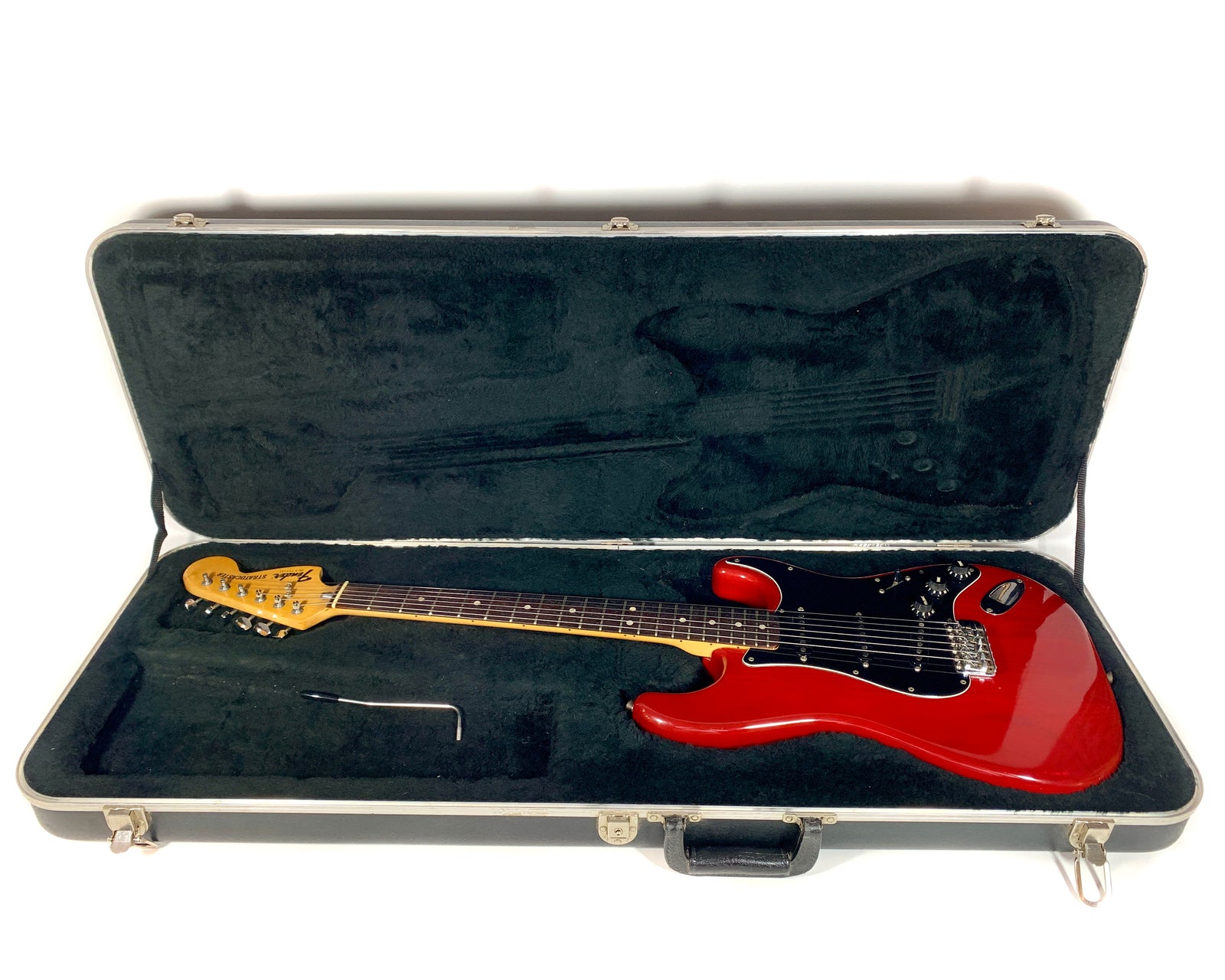 FenderStratocasterWineRedde197