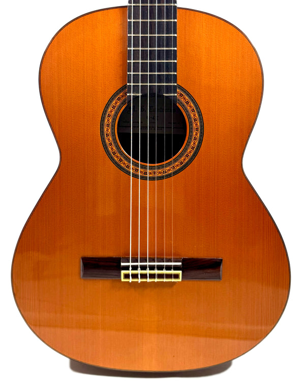 Guitare Classique Contreras C-4E de 1982