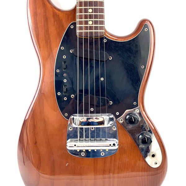1975 Fender Mustang Walnut (Mocha Brown) – L'instrumenterie