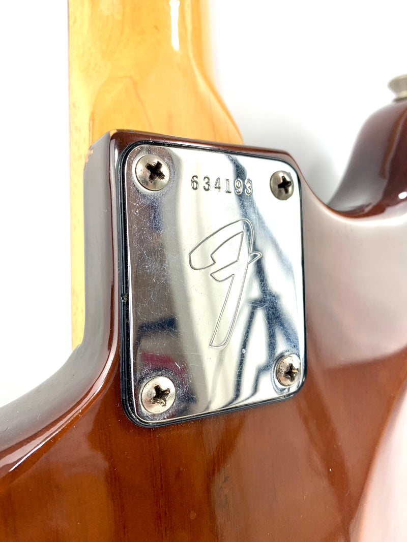 Fender Mustang Walnut (Mocha Brown) de 1975