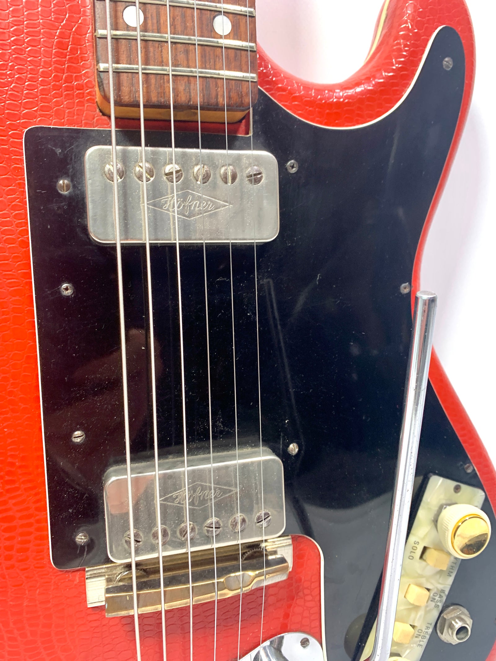Höfner 172 Red Vinyl from 1963 – L'instrumenterie